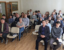 В актовом зале